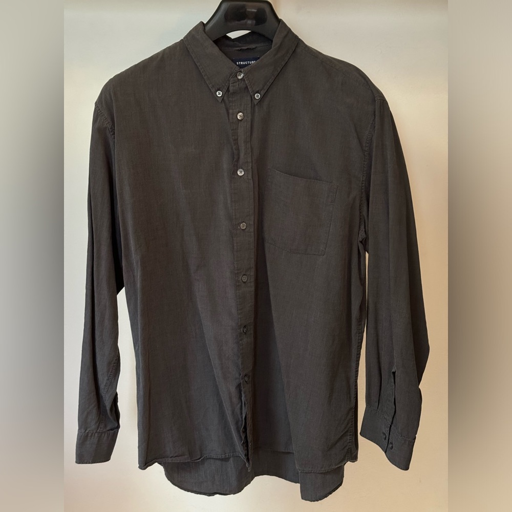 Structure long sleeve button up